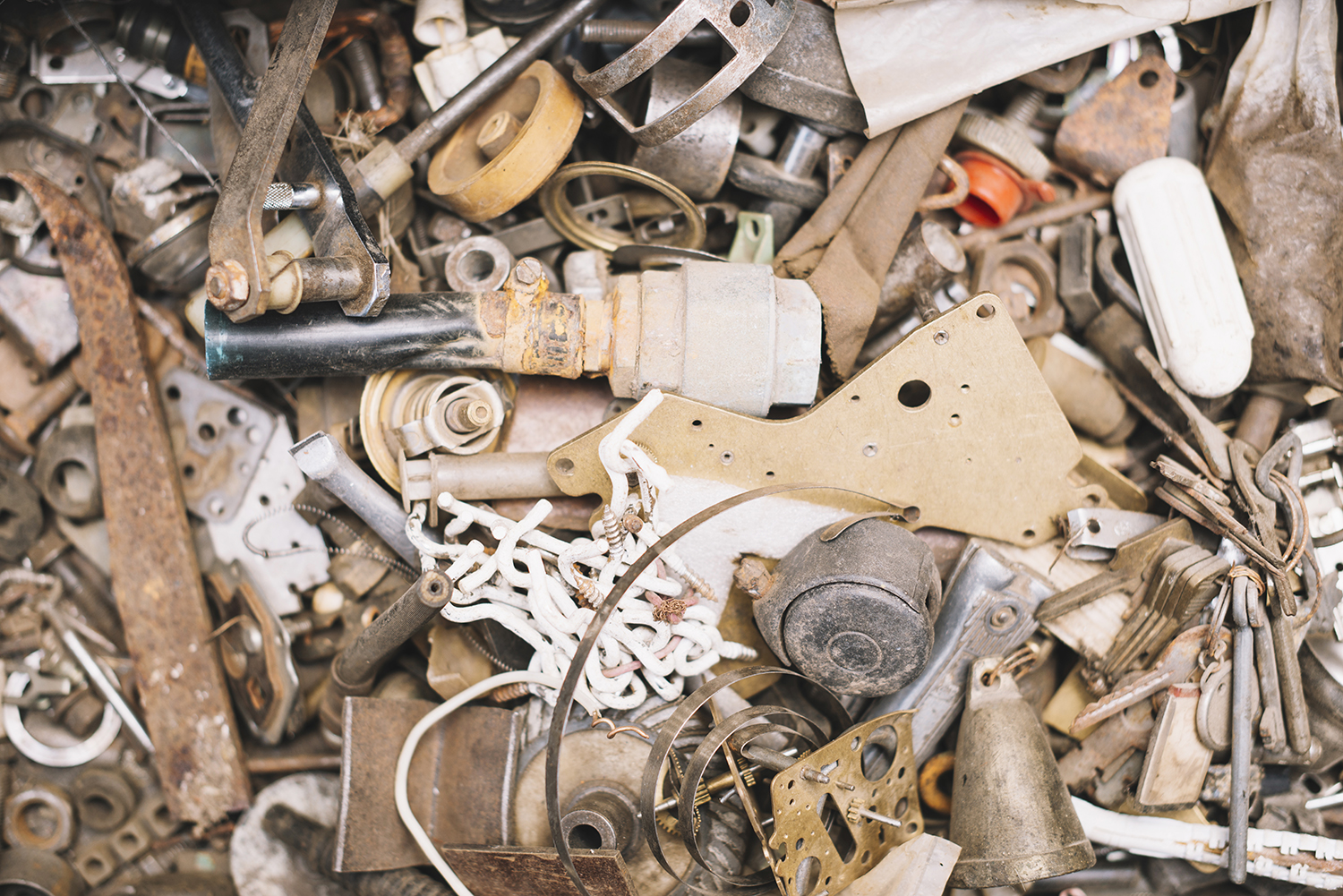 many-carpentry-tools